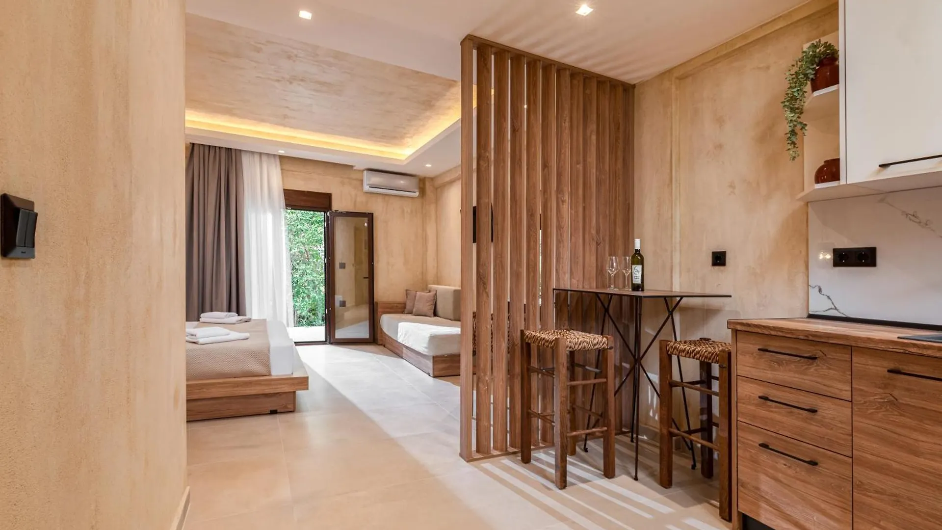Odyssey Accommodation Pefkochori Grecja